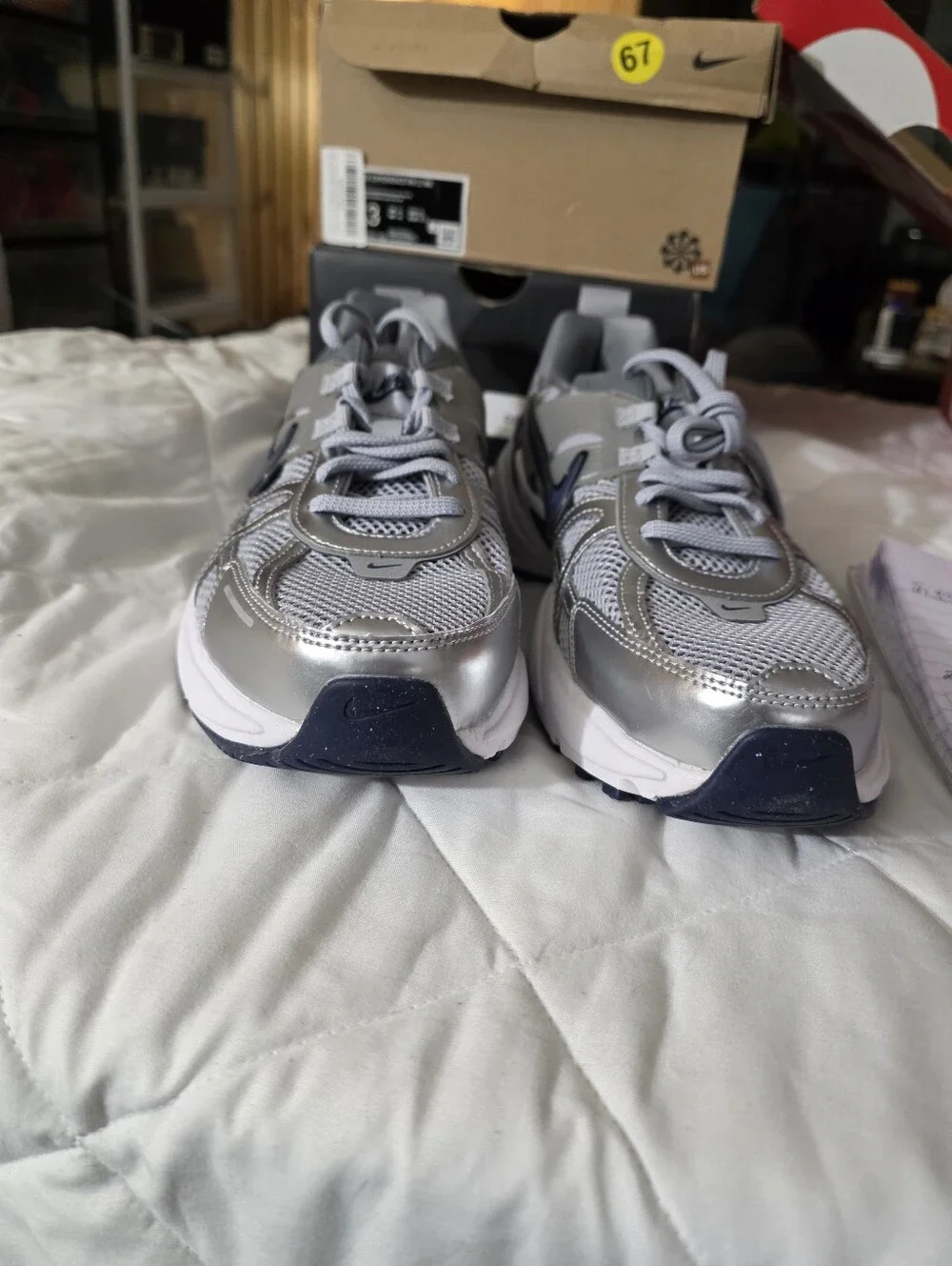 Nike V2K Run  Men’s Silver and Navy Mesh Running Sneakers Size 10.5m.